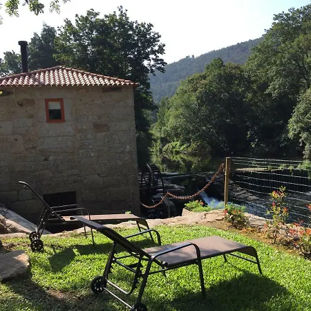 Quarto em Acomodações Particulares Azenha Do Tio Luís *