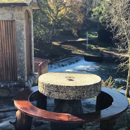 Quarto em Acomodações Particulares Azenha Do Tio Luís *