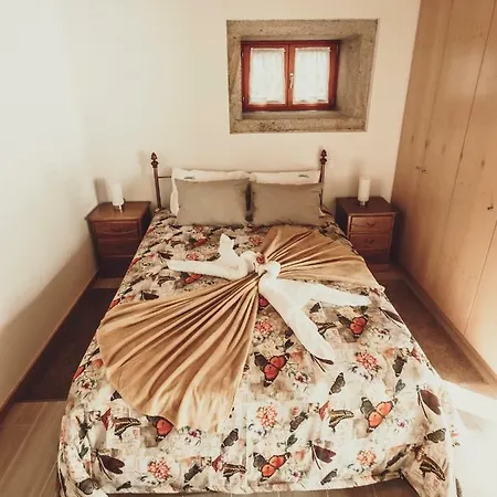 Quarto em Acomodações Particulares Azenha Do Tio Luís