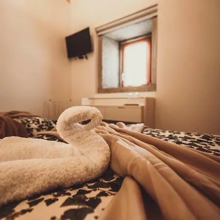 Quarto em Acomodações Particulares Azenha Do Tio Luís