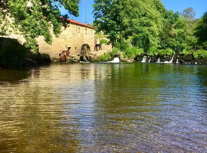 Azenha Do Tio Luís Quarto em Acomodações Particulares