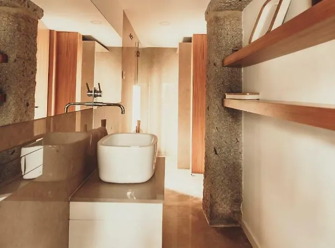 Azenha Do Tio Luís * Caminha