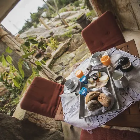 Azenha Do Tio Luis Δωμάτια σε οικογενειακή κατοικία *