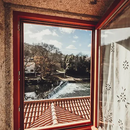 Azenha Do Tio Luis * Caminha