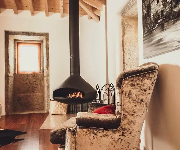 Azenha Do Tio Luis منزل للإقامة