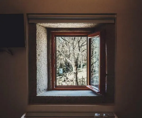 Azenha Do Tio Luis كامينيا